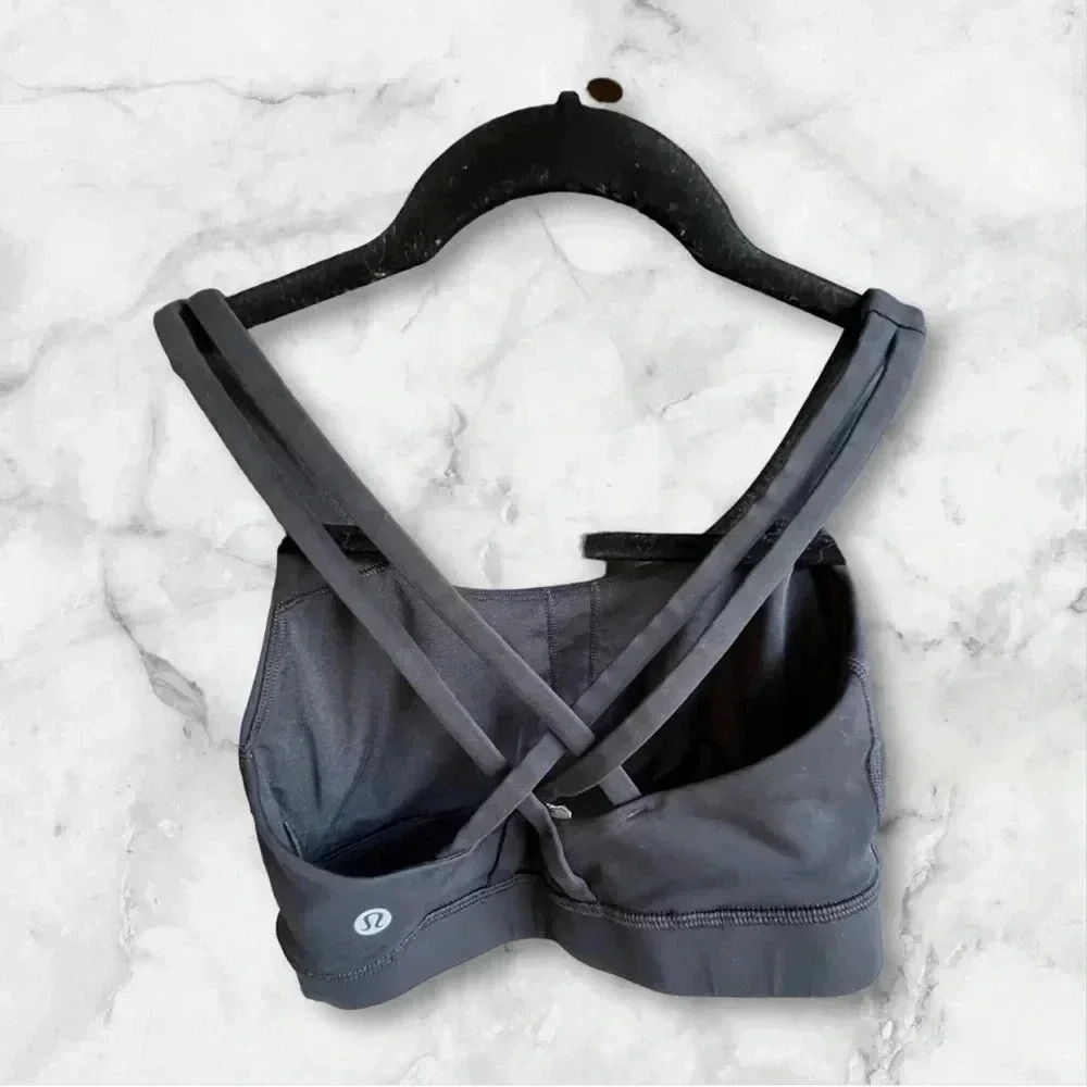 Lululemon Sports Bra - Size 6 - Picture 3 of 3